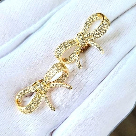Earrings 𝅺Gold Tone Crystal Bow Earrings #0081 - Picture 2 of 11